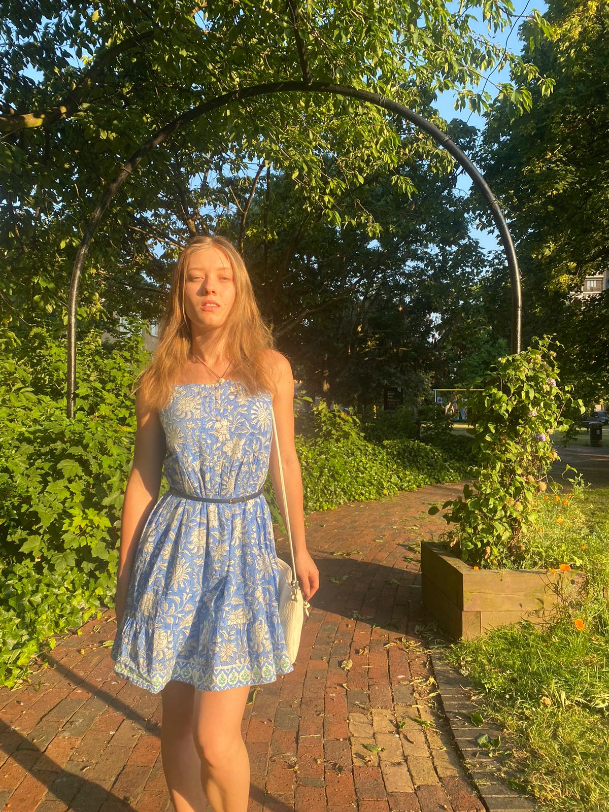 Neer - The Dress
