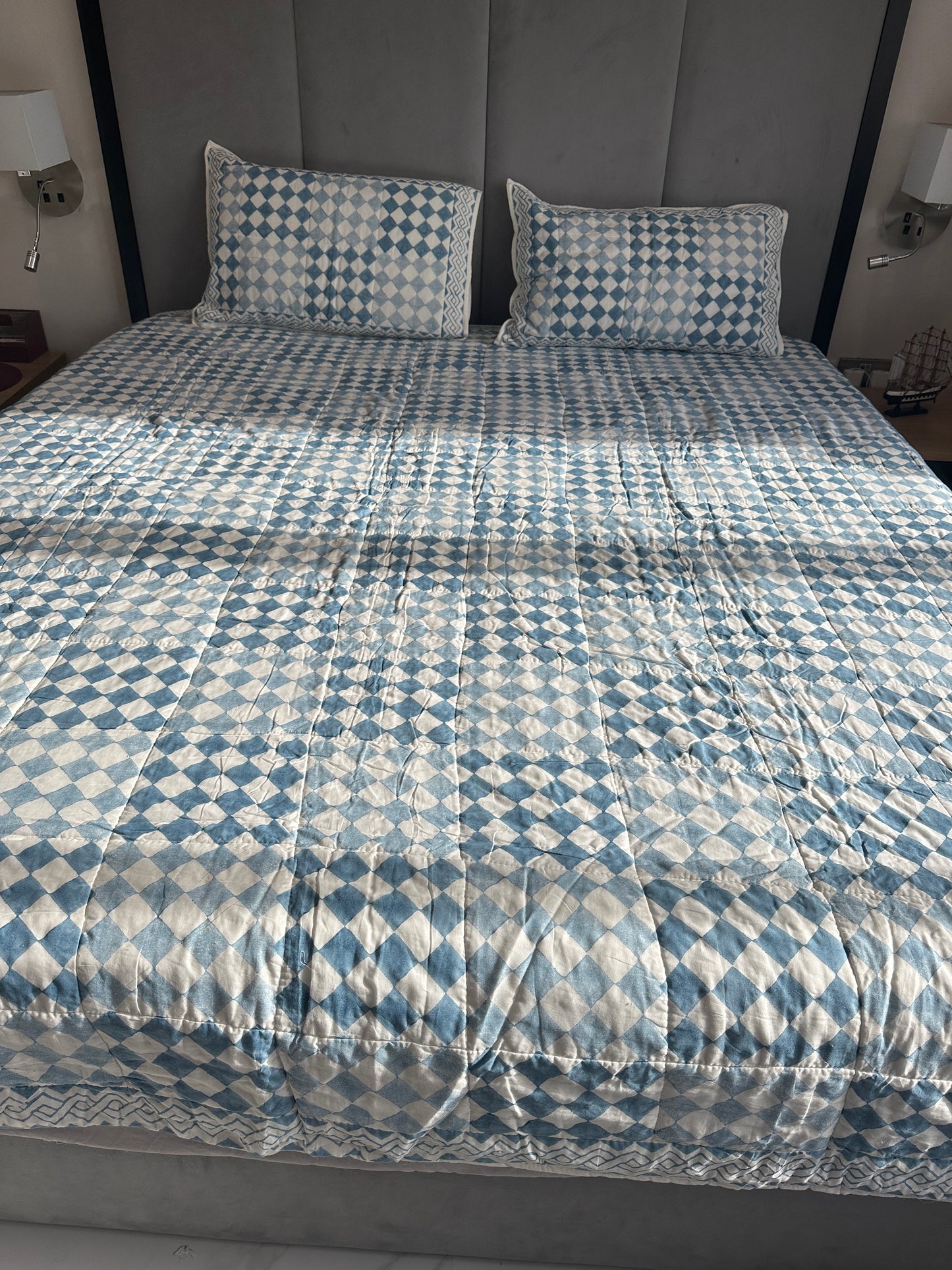 Geometric Quilted Luxury Bedcover - Premium Cotton