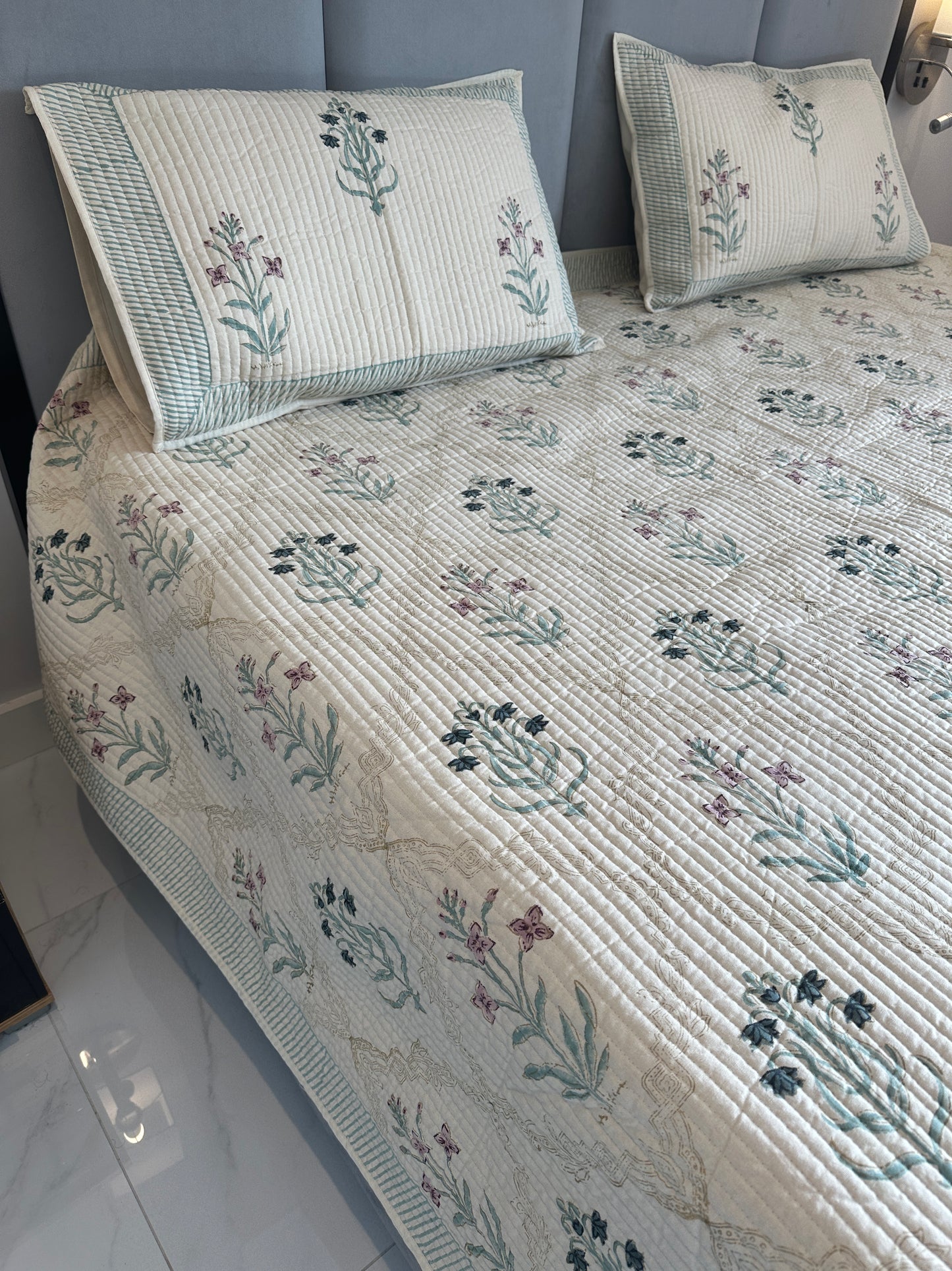 Luxury Quilted Bedcover - Premium Cotton