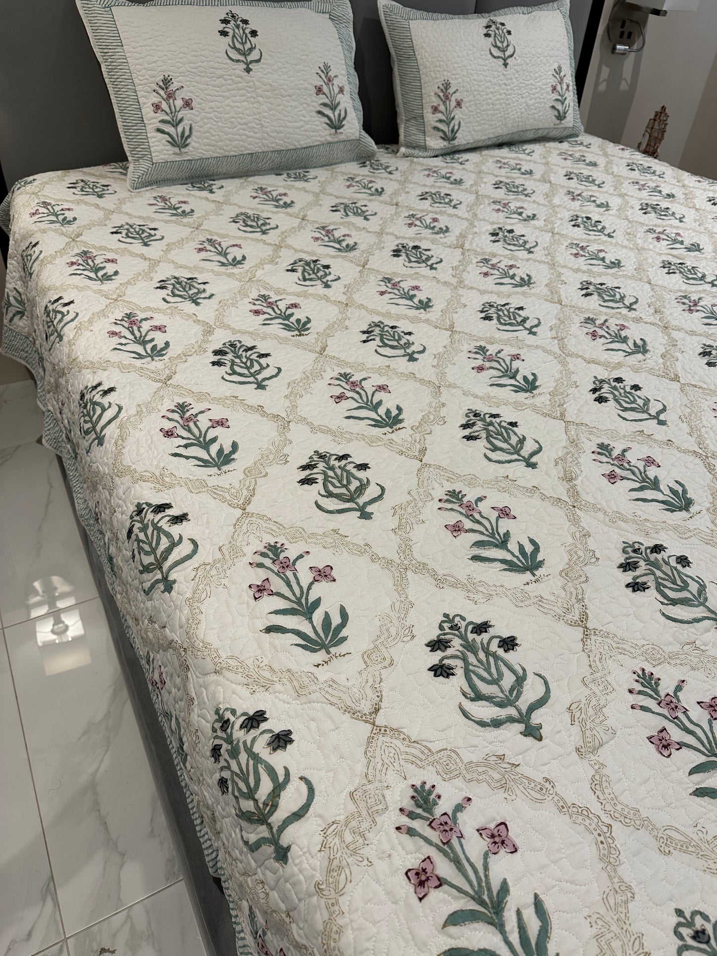 Luxury Quilted Bedcover - Premium Cotton