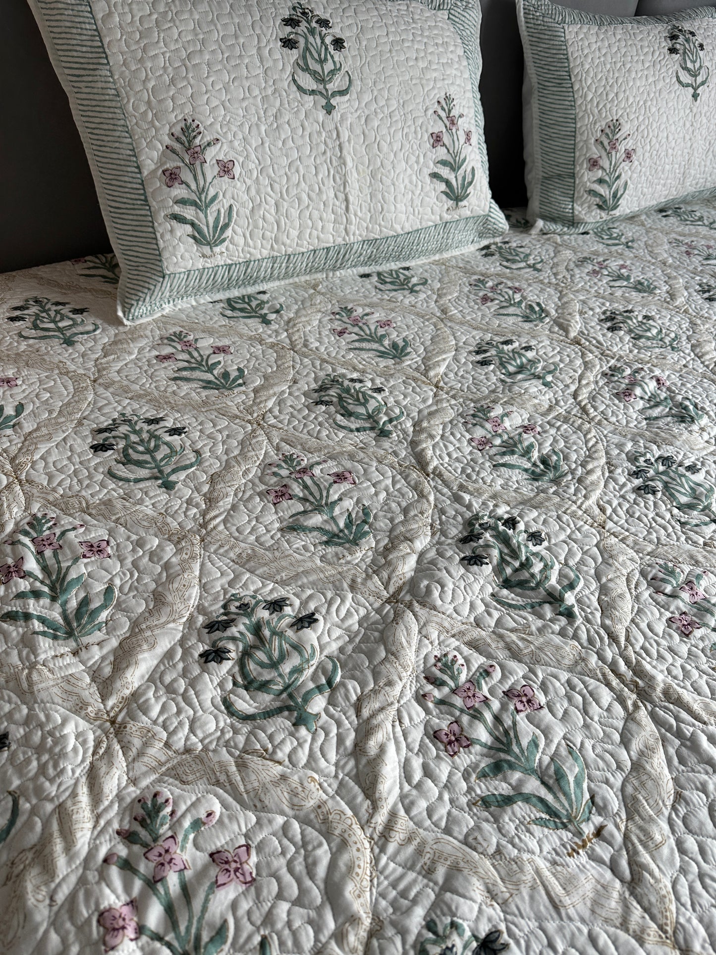 Luxury Quilted Bedcover - Premium Cotton