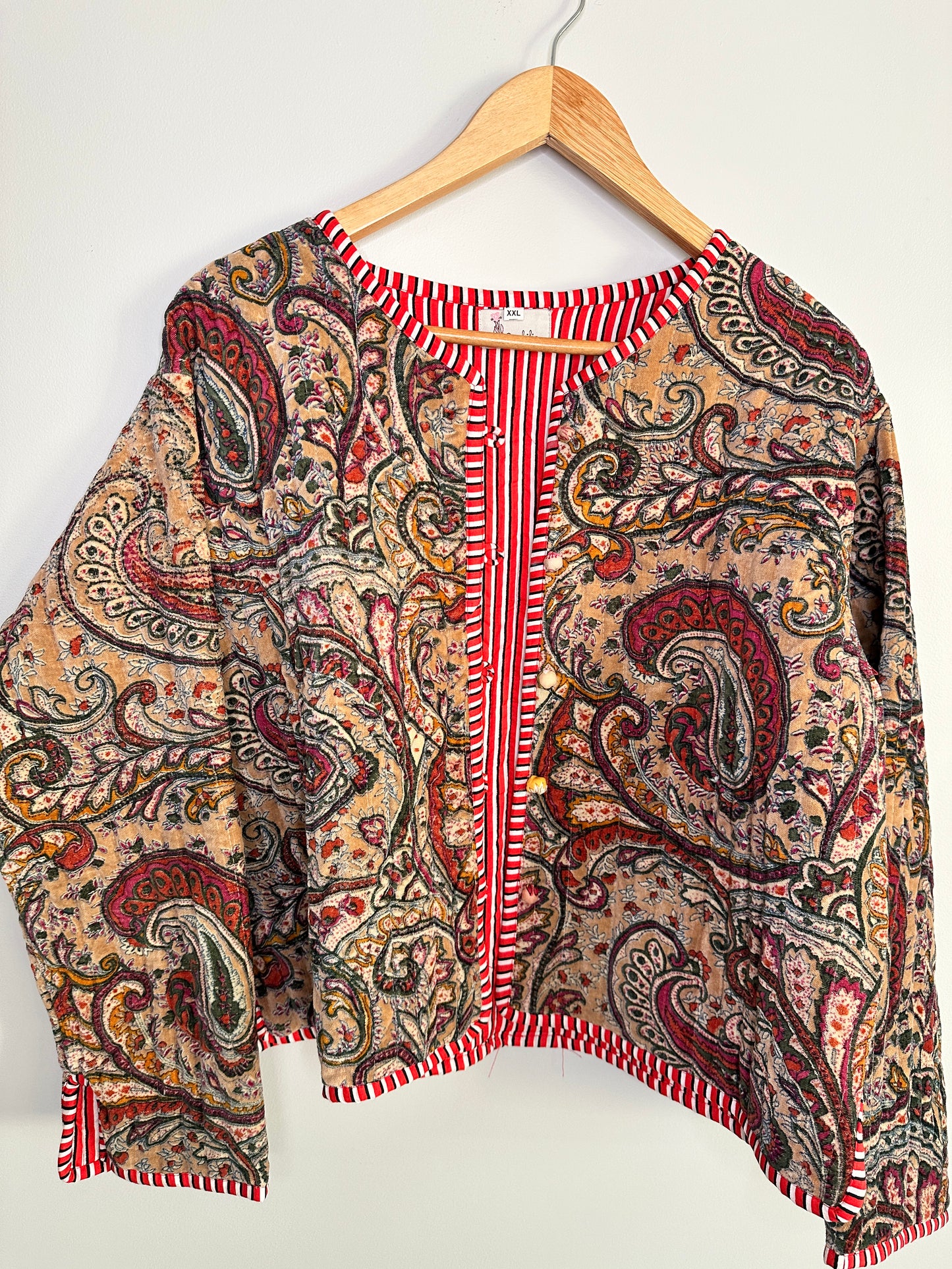Beige Paisley - Short Quilted Velvet Jacket
