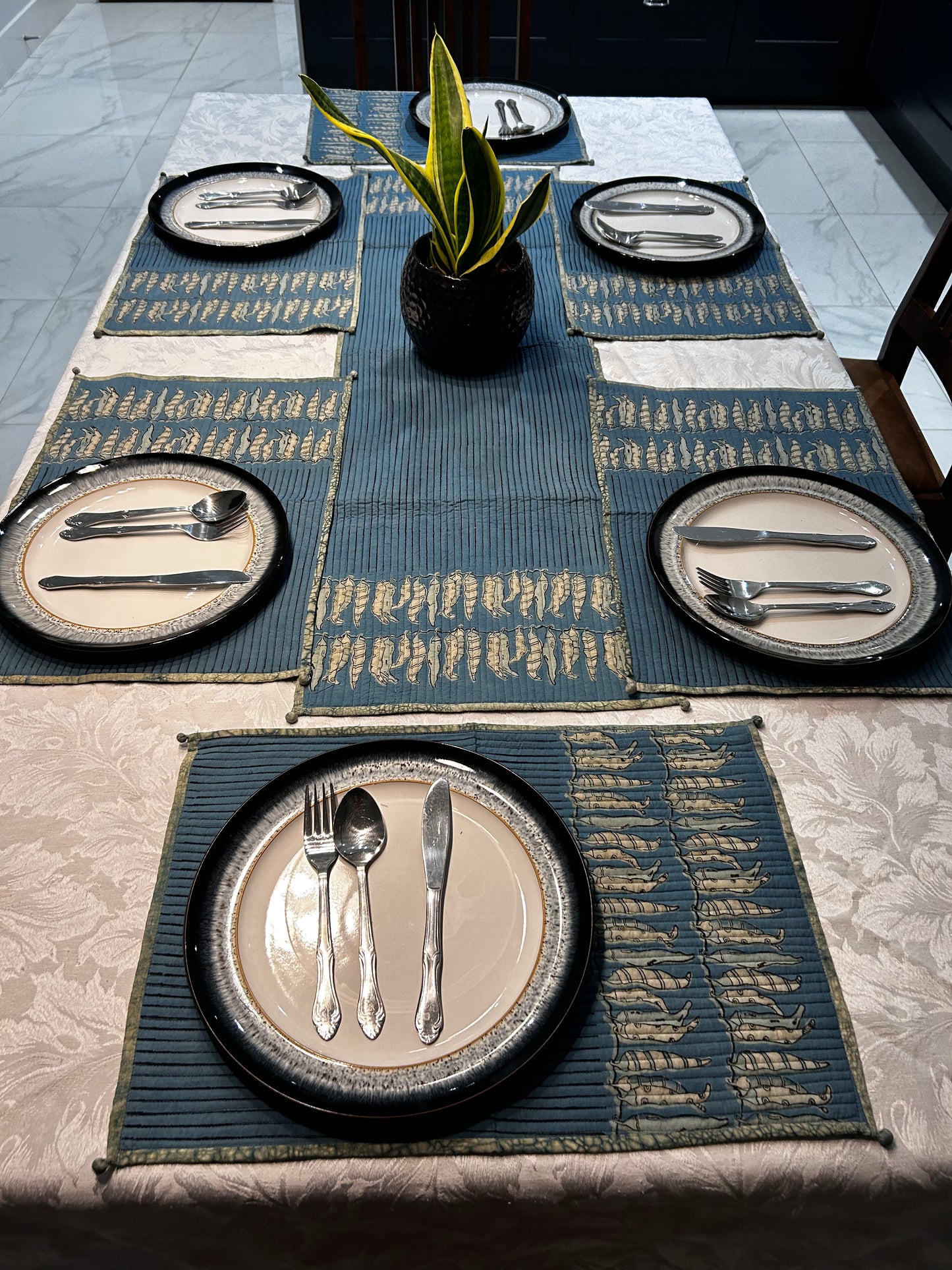 Table Mats Set - Chillies
