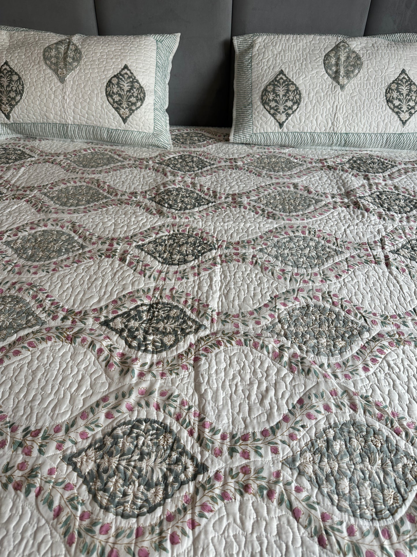 Luxury Quilted Bedcover - Premium Cotton